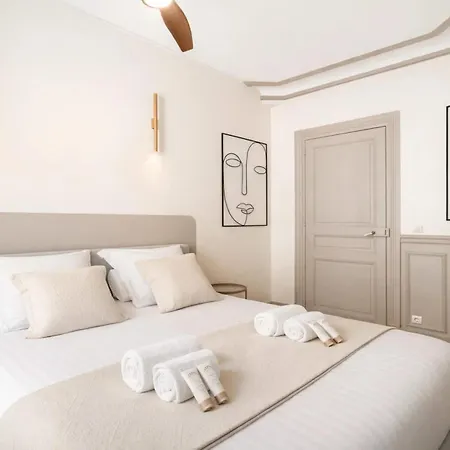 Eiffel Tower Lejlighed