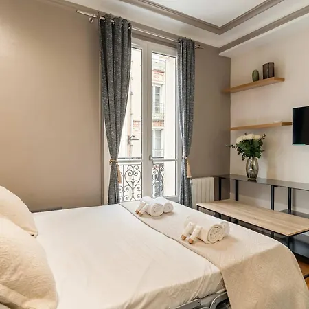 Eiffel Tower Διαμέρισμα *